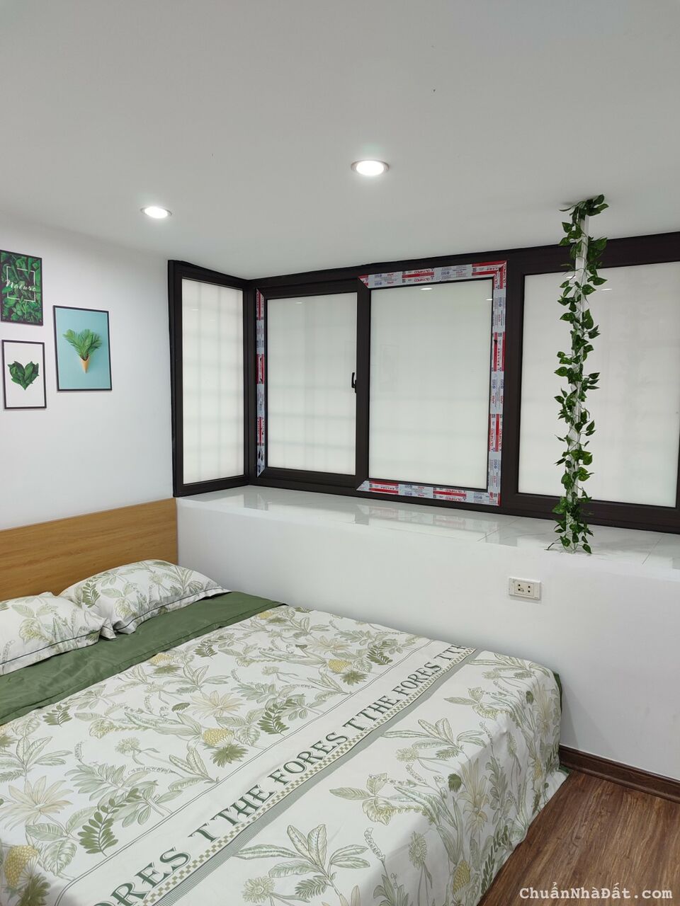 Bán căn hộ tập thể Bách Khoa, 85m2, 2 ngủ đẹp full đồ,3 mặt thoáng, ô tô đỗ
