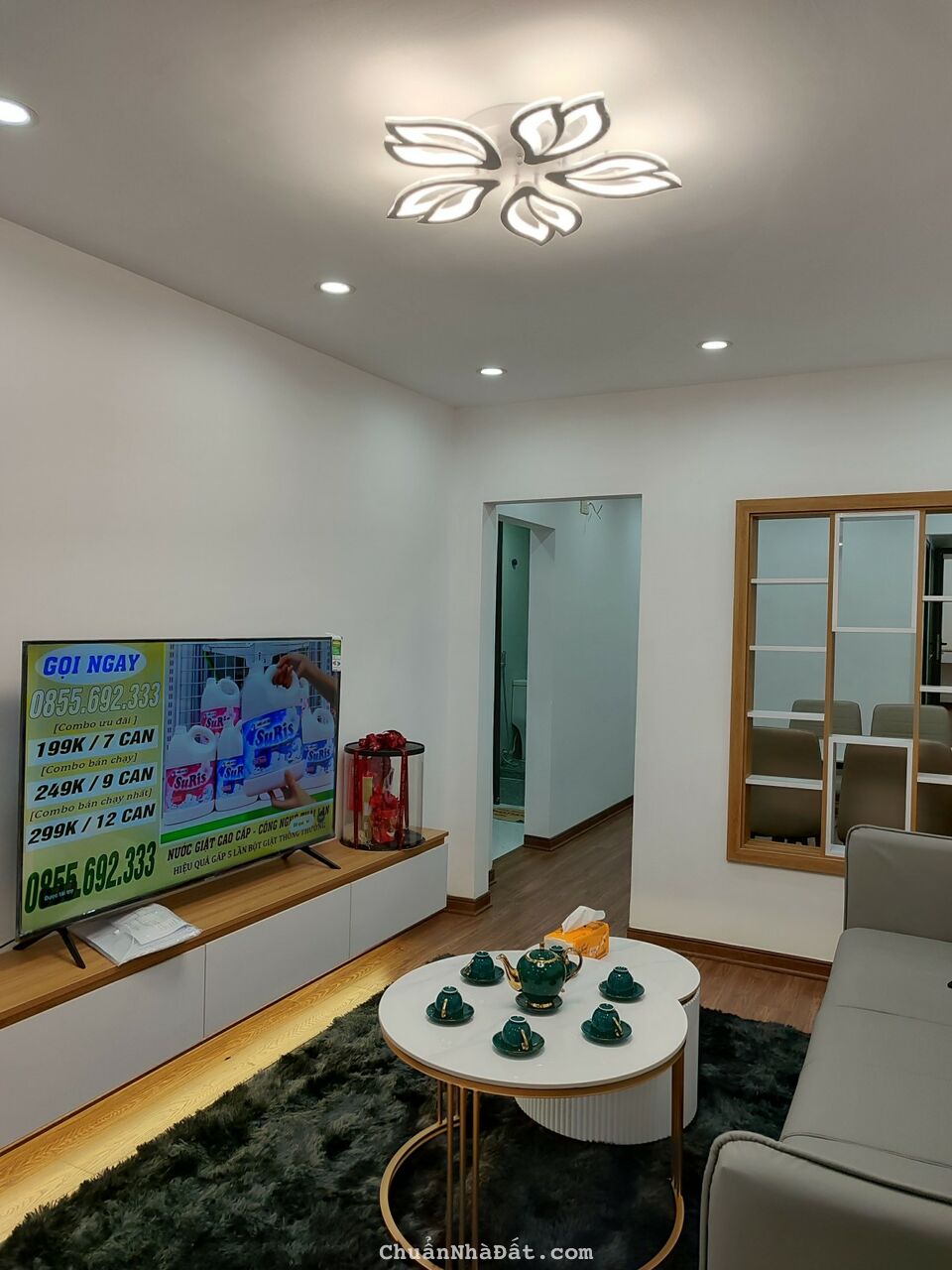 Bán căn hộ tập thể Bách Khoa, 85m2, 2 ngủ đẹp full đồ,3 mặt thoáng, ô tô đỗ