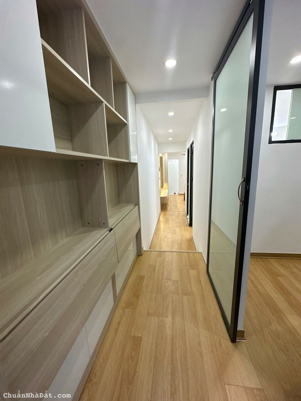 Bán gấp căn hộ tập thể Thanh Xuân Nam, Thanh Xuân, nhà đẹp ở ngay, tặng full nội thất