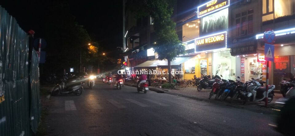 Bán gấp nhà mặt phố Thượng Đình, Thanh Xuân, nhà đẹp 5 tầng, vỉa hè kinh doanh, sổ hoa hậu