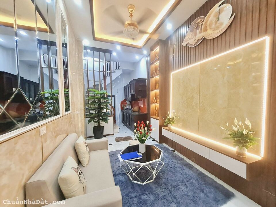 TRUNG TÂM ĐỐNG ĐA - NHÀ MỚI ĐẸP - 2 MẶT THOÁNG - TẶNG FULL NỘI THẤT - SỔ RIÊNG