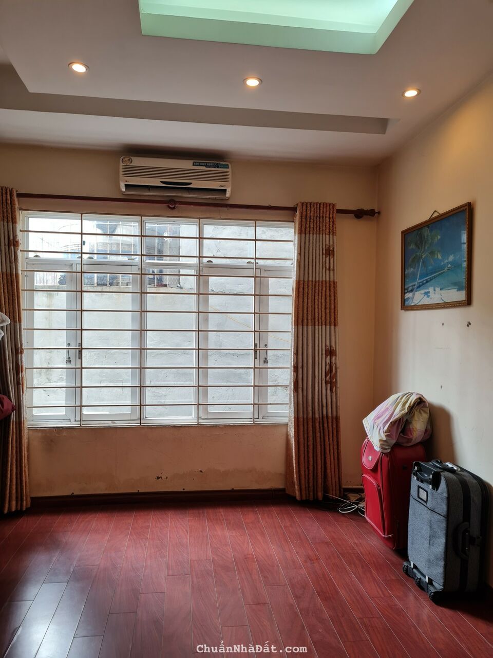 Hơn 3 tỷ! Bán nhà phố Hào Nam, Đống Đa, nhà dân xây, ngõ thông, 27m, 5 tầng