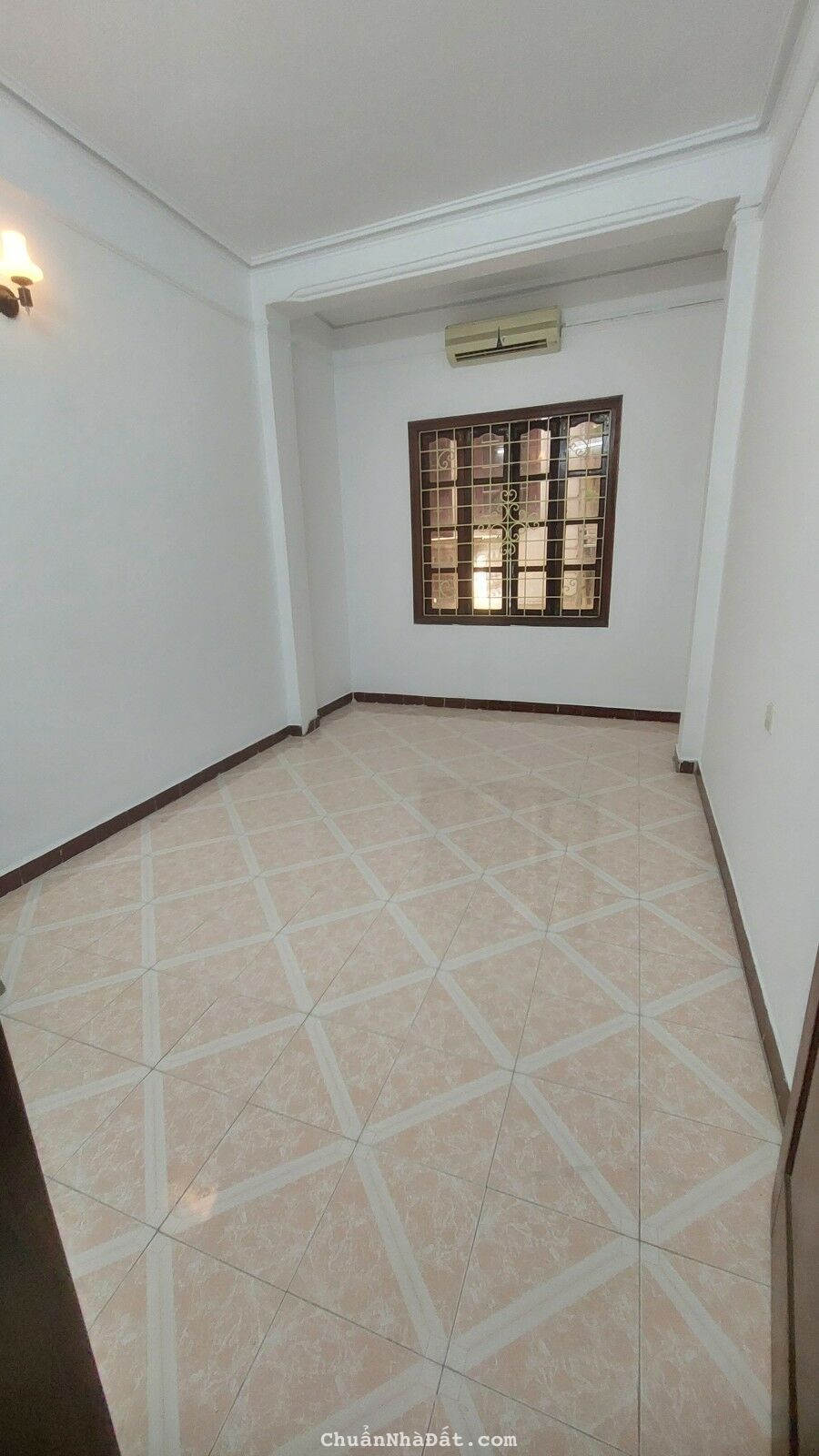 BÁN NHÀ PHỐ HÀO NAM ĐỐNG ĐA, NHÀ DÂN XÂY 2 MẶT NGÕ, NGÕ THÔNG