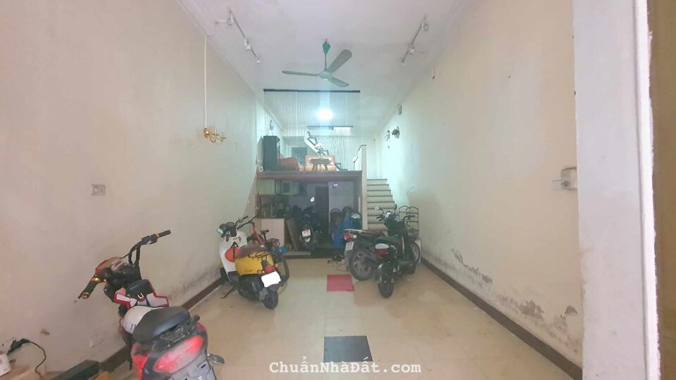 VIP ĐỐNG ĐA! HÀO NAM, PHÂN LÔ, Ô TÔ, SỔ ĐỎ HOA HẬU, KHÔNG QUY HOẠCH, 44M2, 5T VIP ĐỐNG ĐA! HÀO NAM, PHÂN LÔ, Ô TÔ, SỔ ĐỎ HOA HẬU, KHÔNG QUY HOẠCH, 44M2, 5T