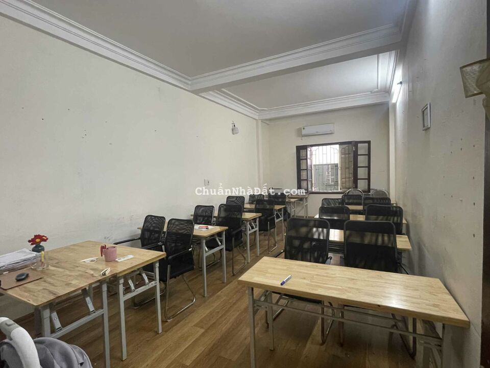 VIP ĐỐNG ĐA! HÀO NAM, PHÂN LÔ, Ô TÔ, SỔ ĐỎ HOA HẬU, KHÔNG QUY HOẠCH, 44M2, 5T VIP ĐỐNG ĐA! HÀO NAM, PHÂN LÔ, Ô TÔ, SỔ ĐỎ HOA HẬU, KHÔNG QUY HOẠCH, 44M2, 5T