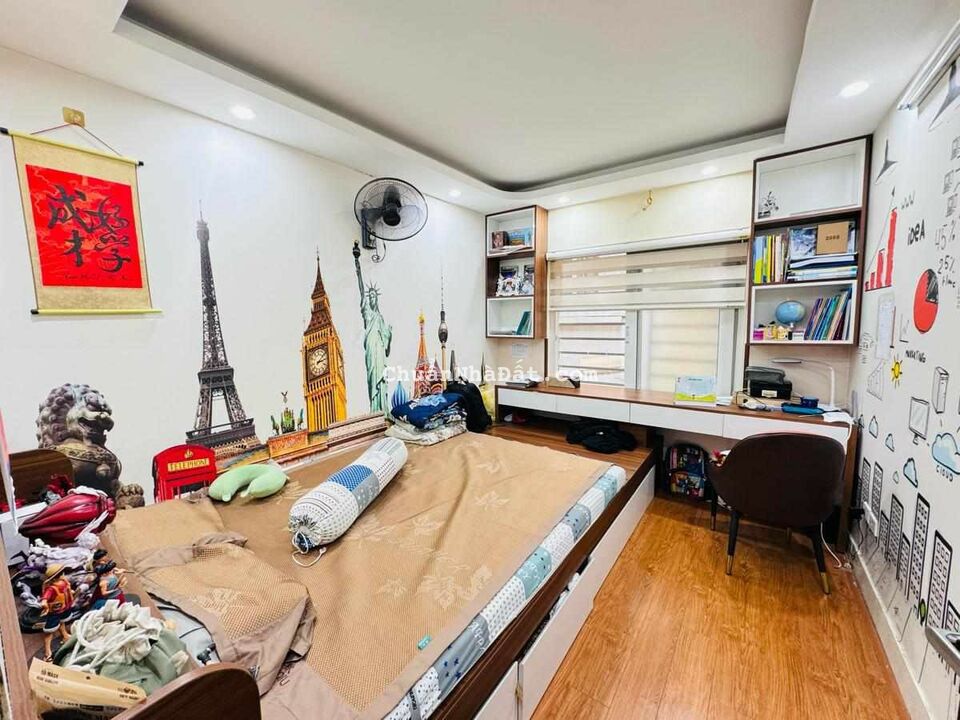 BÁN GẤP NHÀ HẠ ĐÌNH THANH XUÂN, NHÀ ĐẸP, NGÕ THÔNG, GẦN HỒ, GẦN Ô TÔ