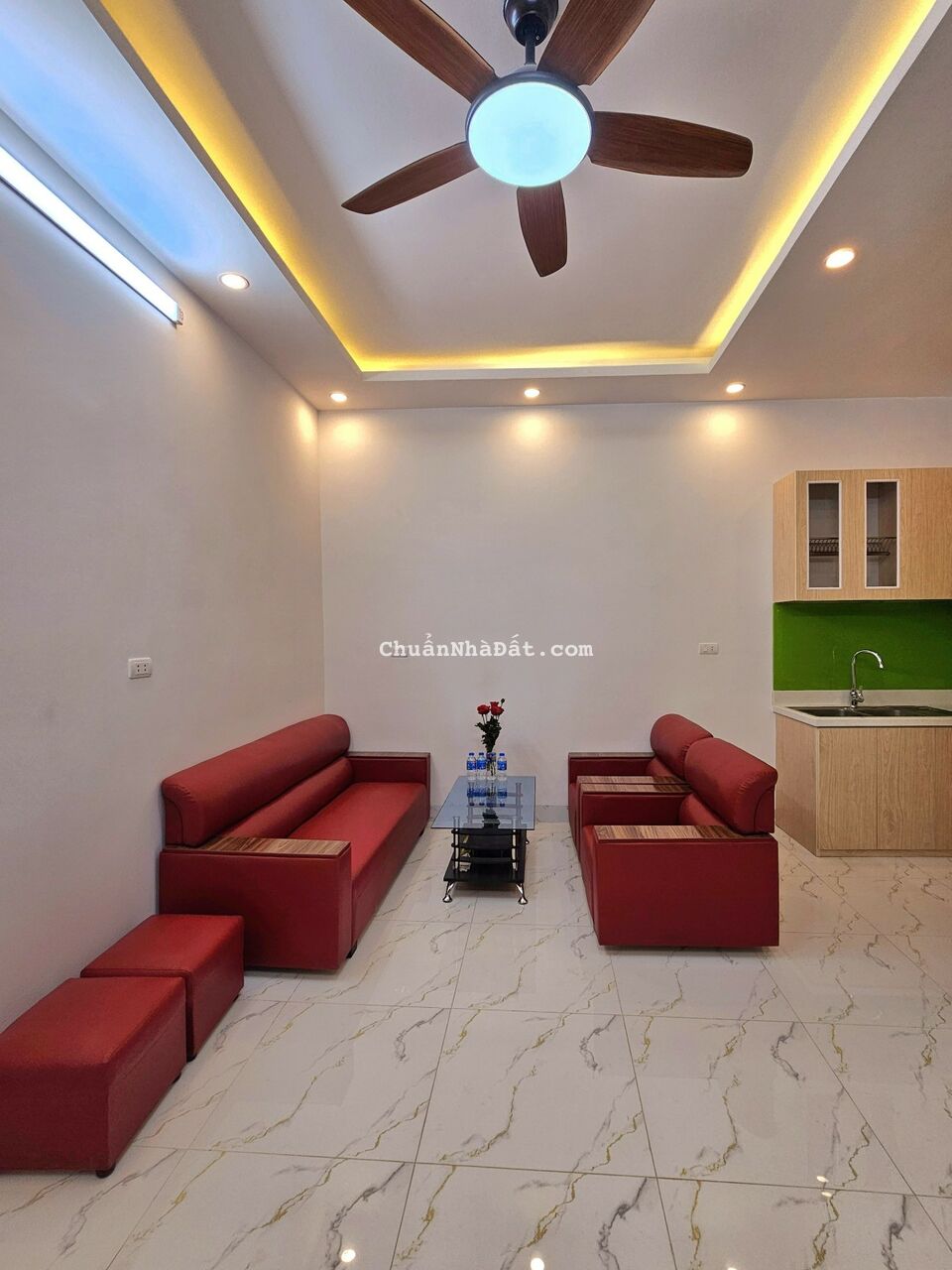 Bán nhà phố Phương Mai, Đống Đa, nhà đẹp ở luôn, ngõ rộng, gần ô tô, 30m, 4 tầng