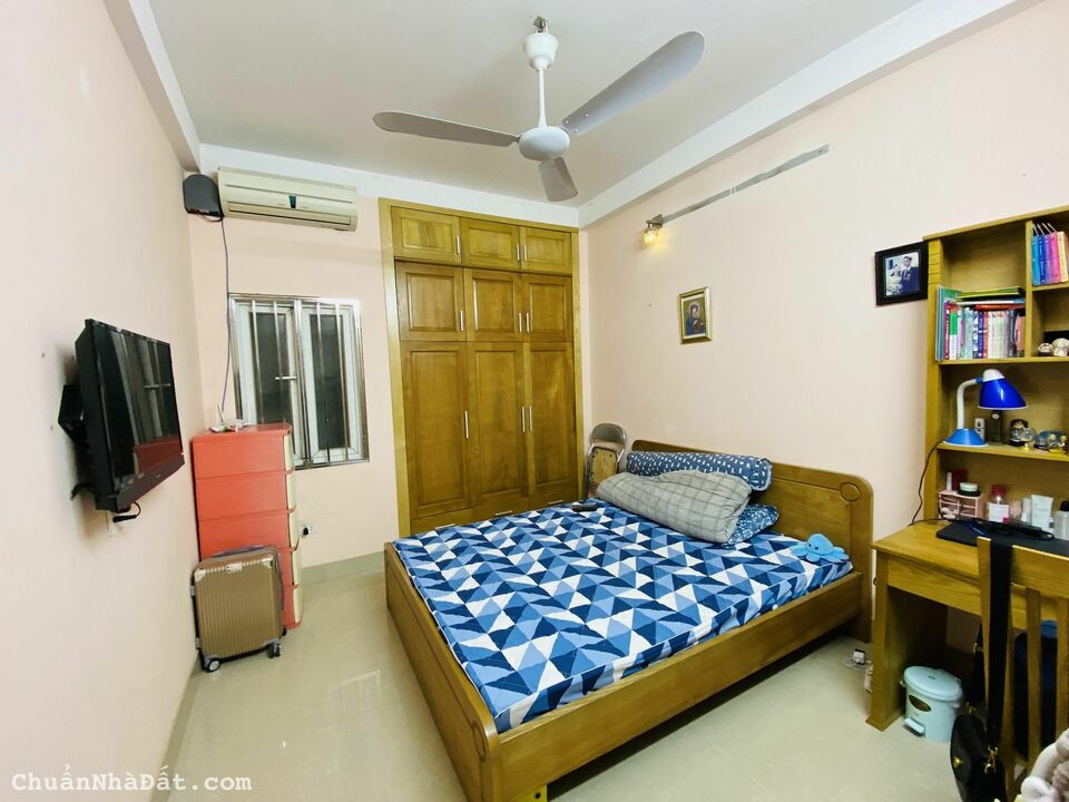 BÁN NHÀ PHỐ PHƯƠNG MAI ĐỐNG ĐA, 2 MẶT THOÁNG, GẦN Ô TÔ, 33M2,4T