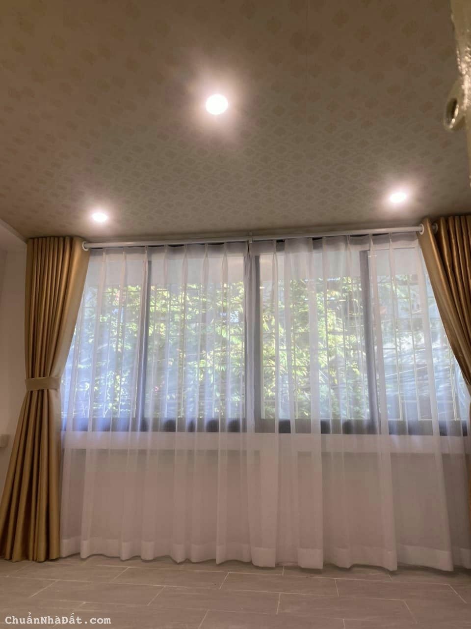 Bán nhà tập thể Vũ Ngọc Phan, Đống Đa, 75m2, lô góc siêu thoáng, 2 ngủ, view phố