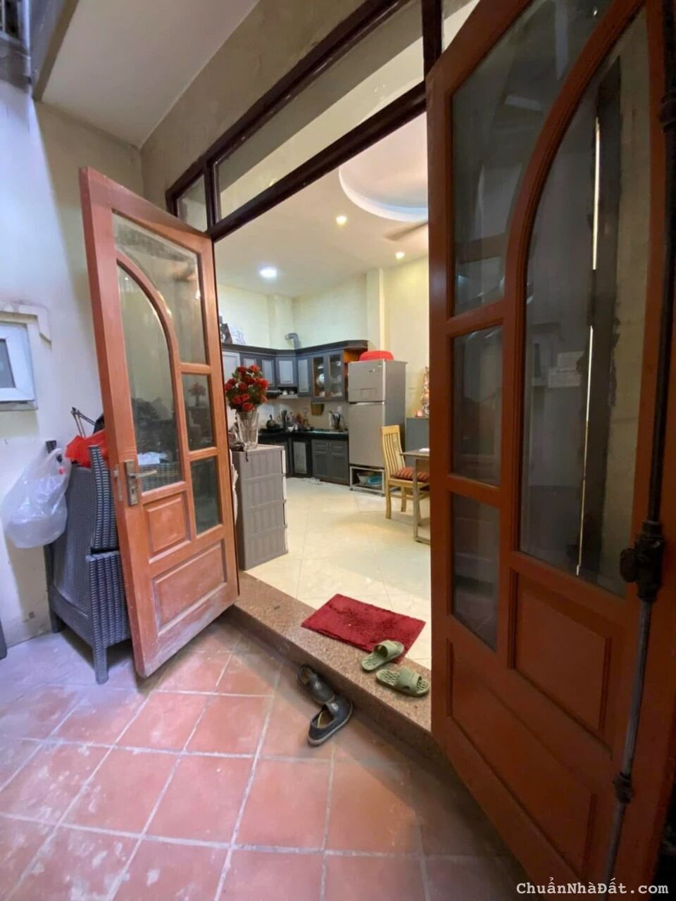 BÁN NHÀ ĐƯỜNG HỒ BA MẪU ĐỐNG ĐA, NGÕ RỘNG, GẦN HỒ, DT 42M2,5T, MT4m