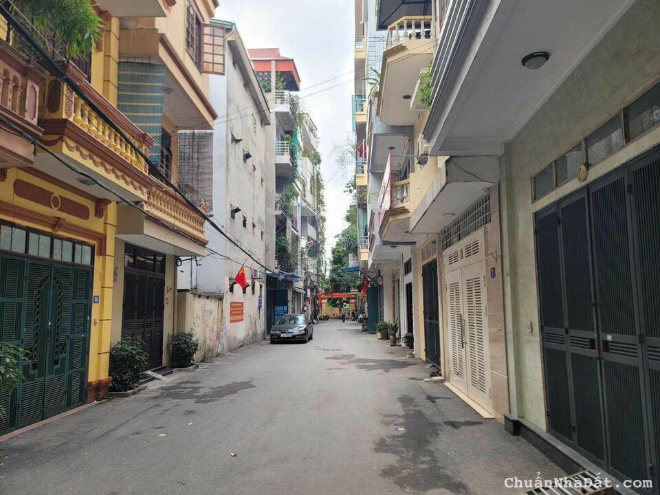 Bán nhà Đường Láng, Đống Đa, NHÀ ĐẸP Ở LUÔN, PHÂN LÔ Ô TÔ TRÁNH Bán nhà Đường Láng, Đống Đa, NHÀ ĐẸP Ở LUÔN, PHÂN LÔ Ô TÔ TRÁNH