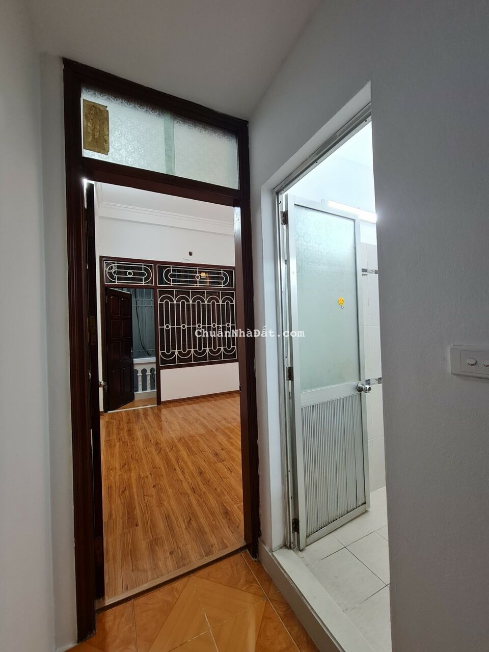 Bán nhà phố Nguyễn Ngọc Nại, Thanh Xuân, 10m ra ô tô, ngõ nông, sát phố, 27m2,4T