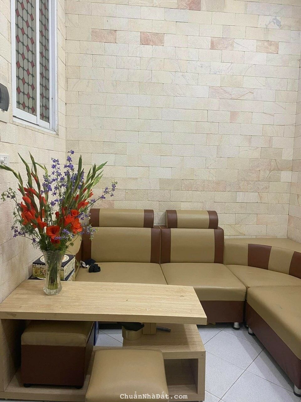 Hiếm! Bán nhà đường Đại Cồ Việt, Hai Bà Trưng, lô góc, sổ riêng, 20m, 3T chỉ 1.85 tỷ