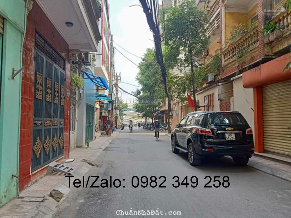 Bán nhà ngõ Bà Triệu, Hà Đông 42m2 giá 3.95 tỷ, 5 tầng, 4PN, MT 3m