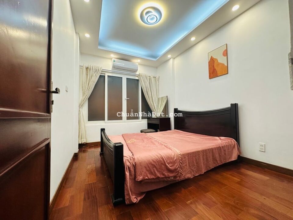 Bán nhà ngõ Bạch Mai, Hai Bà Trưng 44m2 giá 4.25 tỷ, 5 tầng, 4PN, MT 4m