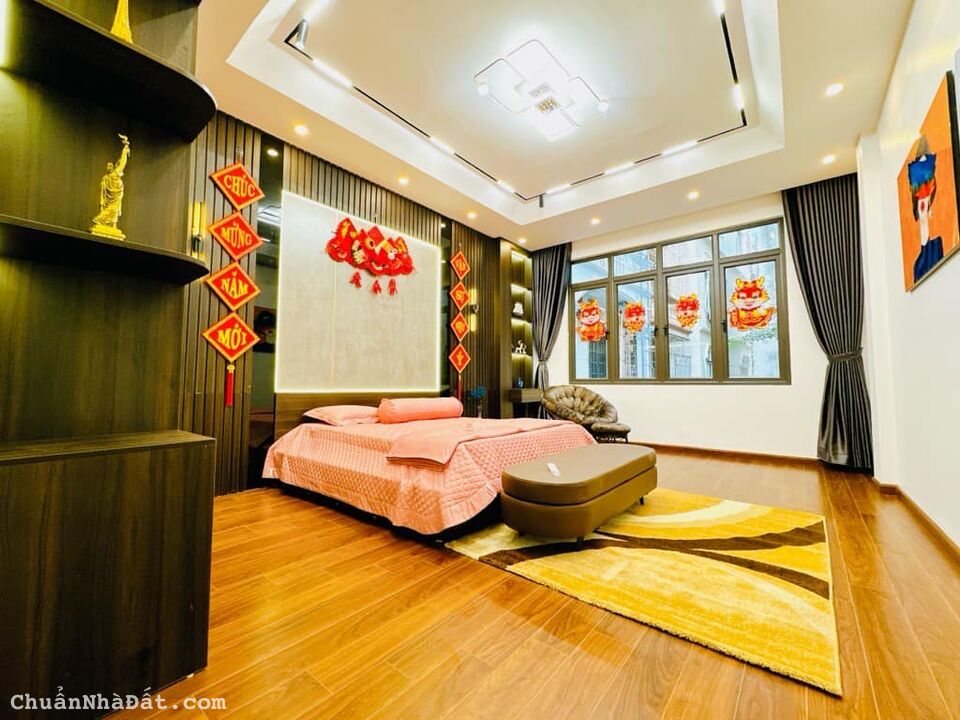 Bán nhà ngõ Lê Trọng Tấn, Hoàng Mai 45.5m2 giá 4.65 tỷ, 5 tầng, 4PN, MT 3.5m