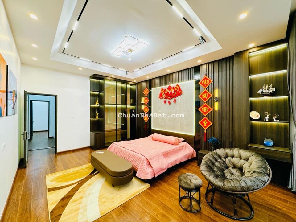 Bán nhà ngõ Lê Trọng Tấn, Hoàng Mai 45.5m2 giá 4.65 tỷ, 5 tầng, 4PN, MT 3.5m