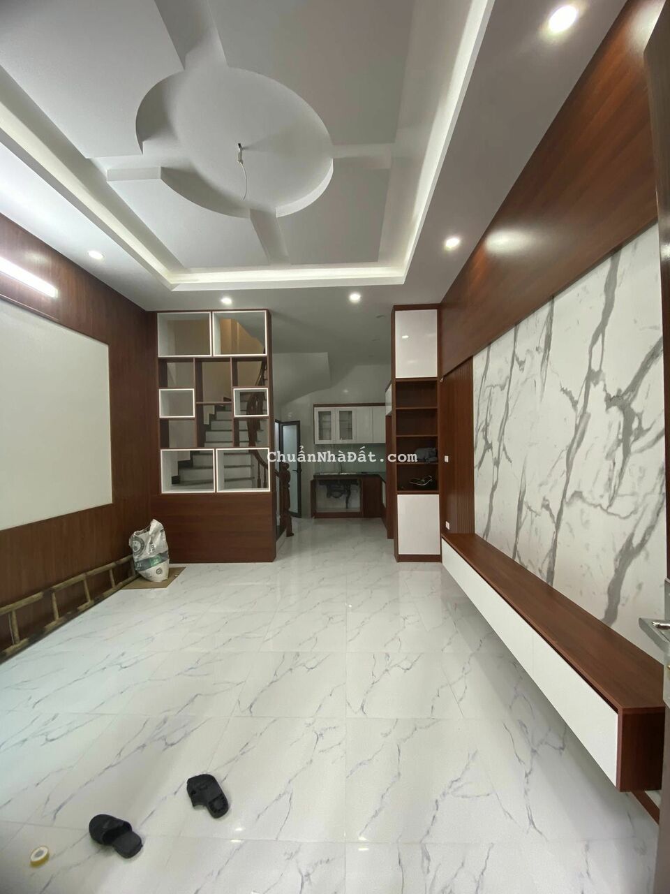 Bán nhà ngõ Pháo Đài Láng, Đống Đa 44m2 giá 4.35 tỷ, 5 tầng, 4PN, MT 4m