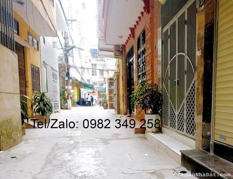 Bán nhà ngõ Đại Cồ Việt, Hai Bà Trưng 42m2 giá 4.25 tỷ, 5 tầng, 4PN, MT 3m