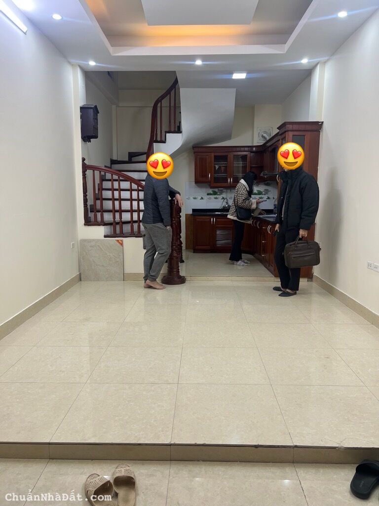 🔥🔥🔥HÀNG NÓNG - Bán nhà  Dương Quảng Hàm, Cầu Giấy. Phân lô, Ô Tô, 35m - Giá chỉ 6,5 Tỷ.