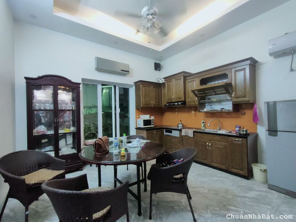 💥Bán nhà kiểu B.thự Ngọc Thụy Dt 129m²x4T Thông Oto gần Phố Ở Kd Vp Đ.tư 12.6 tỷ