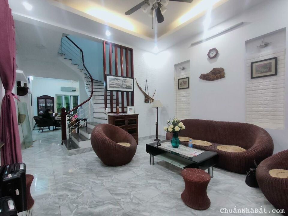 💥Bán nhà kiểu B.thự Ngọc Thụy Dt 129m²x4T Thông Oto gần Phố Ở Kd Vp Đ.tư 12.6 tỷ