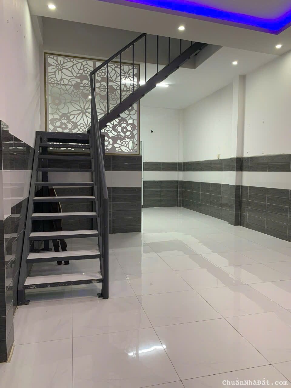 Cho thuê nhà trệt lầu . Hẻm CMT8, Bùi Hữu Nghĩa , Bình Thủy, CT (Gần Bình Thủy Quán )