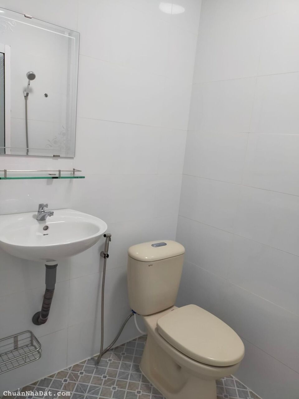 Cho thuê NHÀ MỚI . Hẻm đường Trần Hoàng Na . ☆ Thuận tiện ở và kinh doanh . Giá chỉ 7 triệu Cho thuê NHÀ MỚI . Hẻm đường Trần Hoàng Na . ☆ Thuận tiện ở và kinh doanh . Giá chỉ 7 triệu