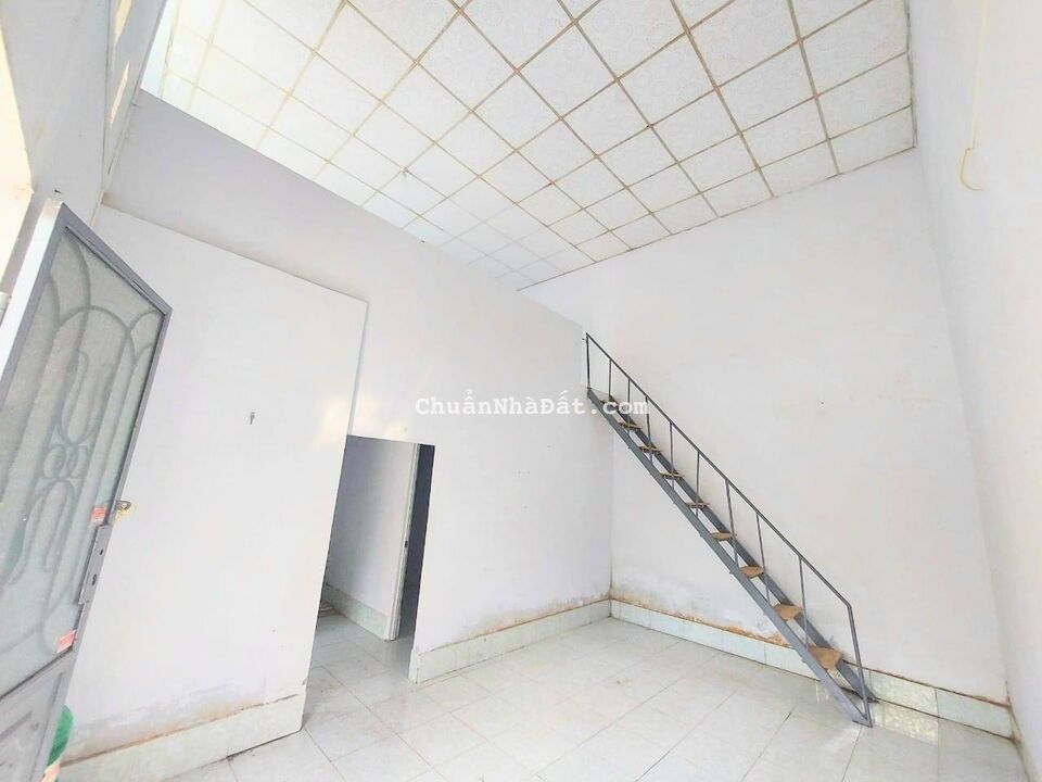 CHO THUÊ NHÀ MẶT TIỀN LỘ CÂY GÒN, ĐƯỜNG TRẦN NAM PHÚ, NINH KIỀU. Chỉ 3,8 triệu