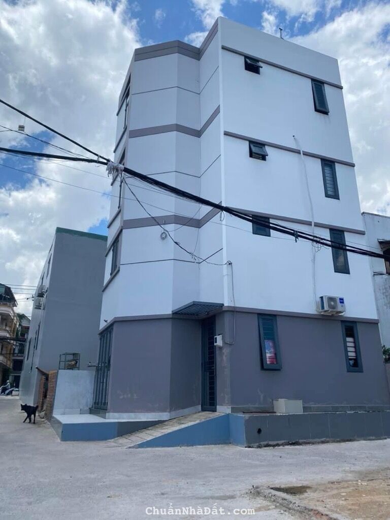 Bán Đất Tặng Nhà 135M2,Ngang 10M - Lã Xuân Oai - Chỉ từ 6T