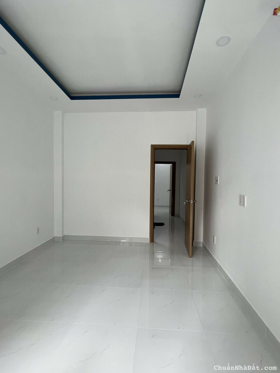 BÁN NHÀ ĐƯỜNG 3/2 QUẬN 11, 62M2, HXH VÀO NHÀ, 4 TỶ HƠN 