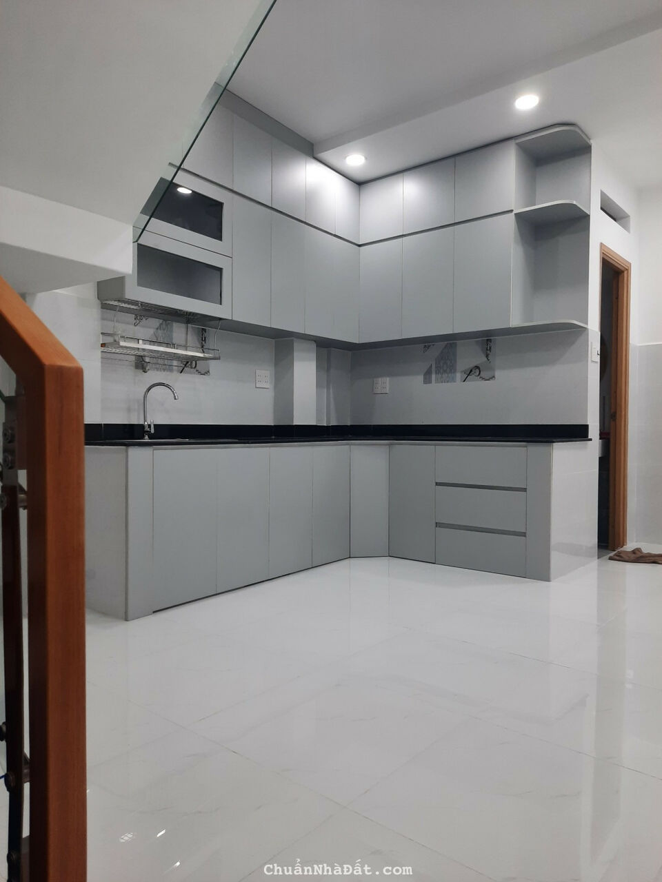 BÁN NHÀ ĐƯỜNG 3/2 QUẬN 11, 62M2, HXH VÀO NHÀ, 4 TỶ HƠN 