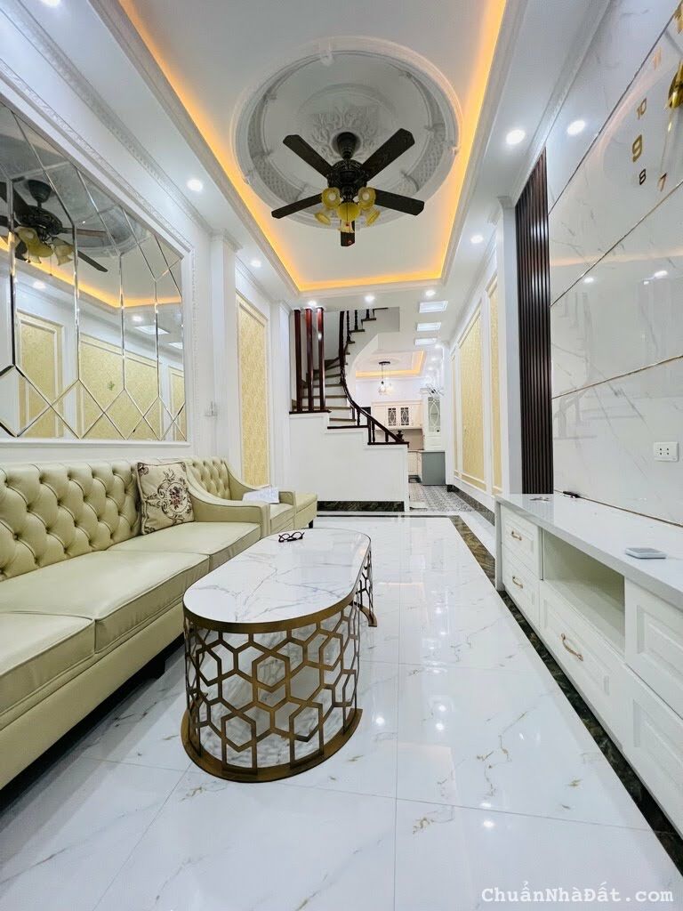 💥 Bán nhà đẹp Ở ngay Phố Tôn Đức Thắng Đống Đa 59m²x5T 6PN Sân cổng Ngõ nông Nhỉnh 6 tỷ 💥 Bán nhà đẹp Ở ngay Phố Tôn Đức Thắng Đống Đa 59m²x5T 6PN Sân cổng Ngõ nông Nhỉnh 6 tỷ