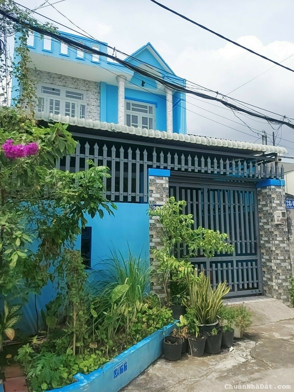 Nhà hẻm xe hơi Nguyễn Thị Sáu giá rẻ Nhà hẻm xe hơi Nguyễn Thị Sáu giá rẻ