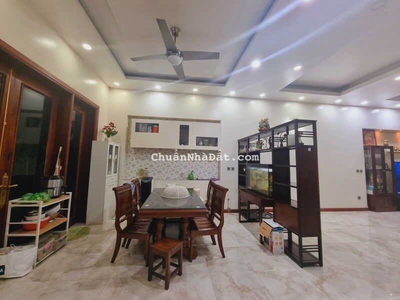 Biệt thự Nguyễn Cơ Thạch, Mỹ Đình 1, Nam Từ Liêm. 200mx4; MT 10m; giá 40 tỷ