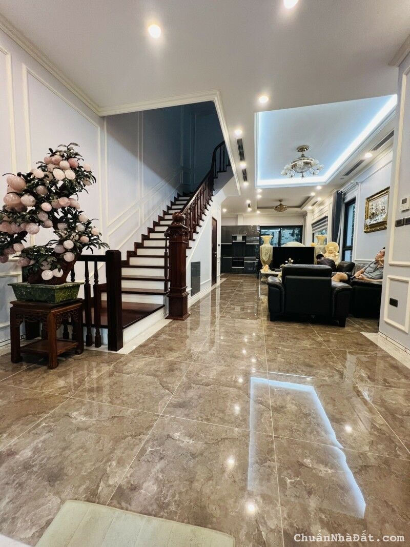 Bán BT Vinhomes Thăng Long, An Khánh, Hoài Đức. 122m2; 4 tầng; MT 7 m; giá 20.5 tỷ