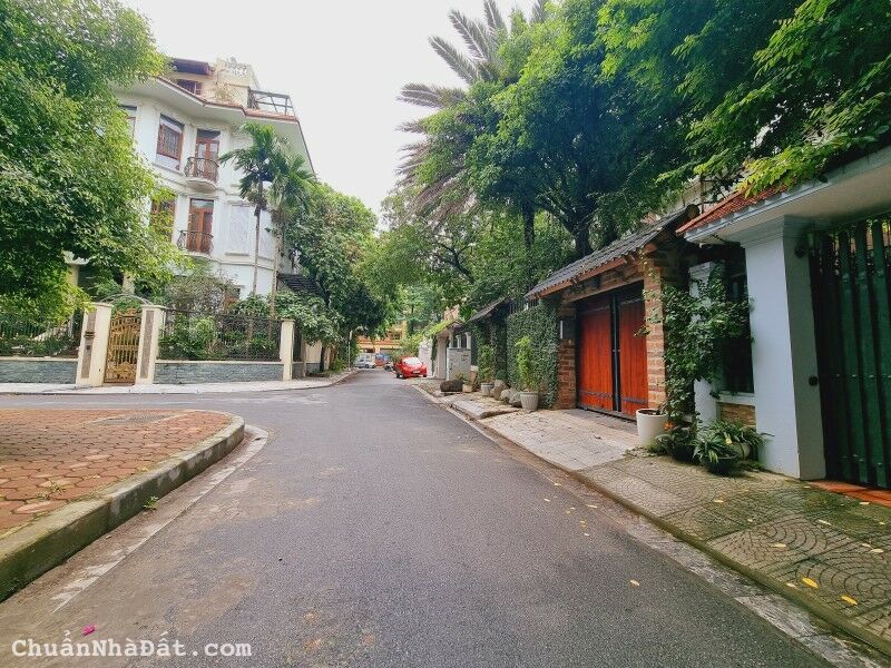 Biệt thự Mỹ Đình II, Nam Từ Liêm. 200mx4; MT10m; giá 59.5 tỷ BIỆT THỰ VÍP Biệt thự Mỹ Đình II, Nam Từ Liêm. 200mx4; MT10m; giá 59.5 tỷ BIỆT THỰ VÍP