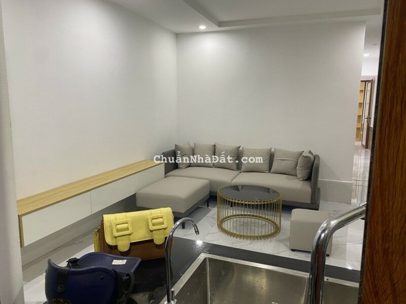 Bán căn hộ TT ĐHSP - Trần Quốc Hoàn, Cầu Giấy. 24/65m; T1; giá 3.05 tỷ