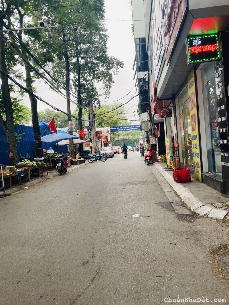 Bán căn hộ TT ĐHSP - Trần Quốc Hoàn, Cầu Giấy. 24/65m; T1; giá 3.05 tỷ