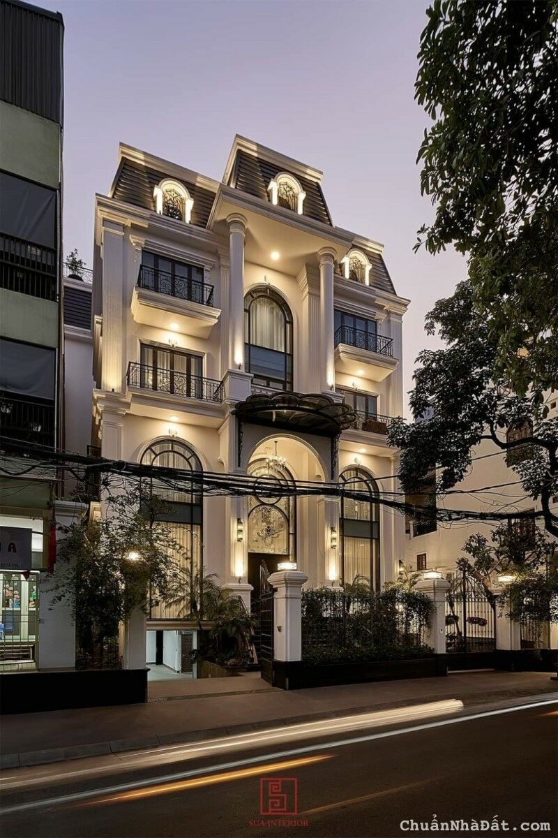 Toà nhà Cao Bá Quát, Ba Đình. 425m2; 7 tầng; MT 16m; giá 490 tỷ