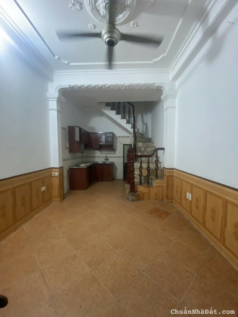 Bán nhà Hoàng Sâm, Cầu Giấy. 22/35m; 5 tầng; MT 4m; giá 4.69 tỷ