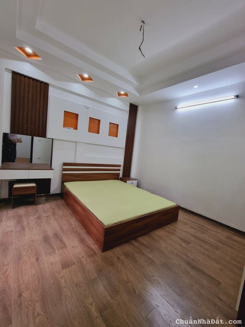 Bán nhà Trần Thái Tông, Cầu Giấy. 36mx5; MT 8m; giá 7.3 tỷ