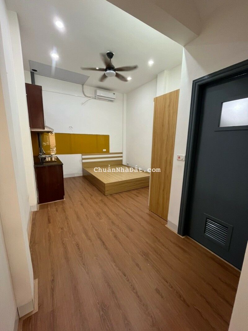 Bán nhà Trần Quý Kiên, Cầu Giấy. 43mx4; MT 4m; giá 6.1 tỷ Bán nhà Trần Quý Kiên, Cầu Giấy. 43mx4; MT 4m; giá 6.1 tỷ