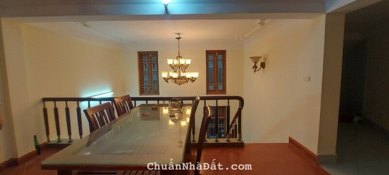 Bán nhà Dương Quảng Hàm, Cầu Giấy. 42mx4; MT 7.8m; giá 4 tỷ 5.