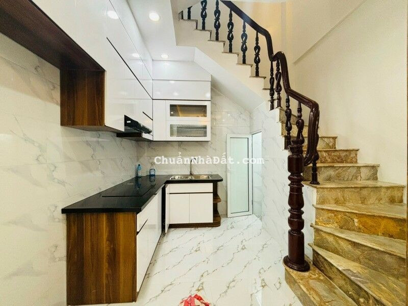 Nhà Hoàng Sâm, Cầu Giấy. 29mx5; MT 3.8m; giá 5.3 Tỷ Nhà Hoàng Sâm, Cầu Giấy. 29mx5; MT 3.8m; giá 5.3 Tỷ