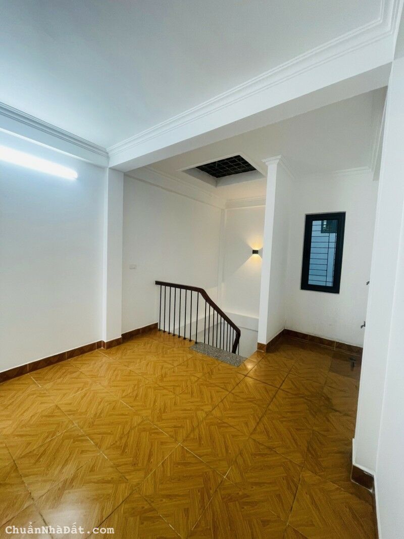 Bán nhà Trần Quốc Vượng, Cầu Giấy. 33mx5; MT4m; giá 4 tỷ 85