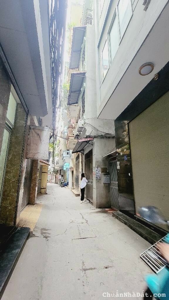 Bán nhà Trần Thái Tông, Cầu Giấy. 32m; 4 tầng; giá 5 tỷ  