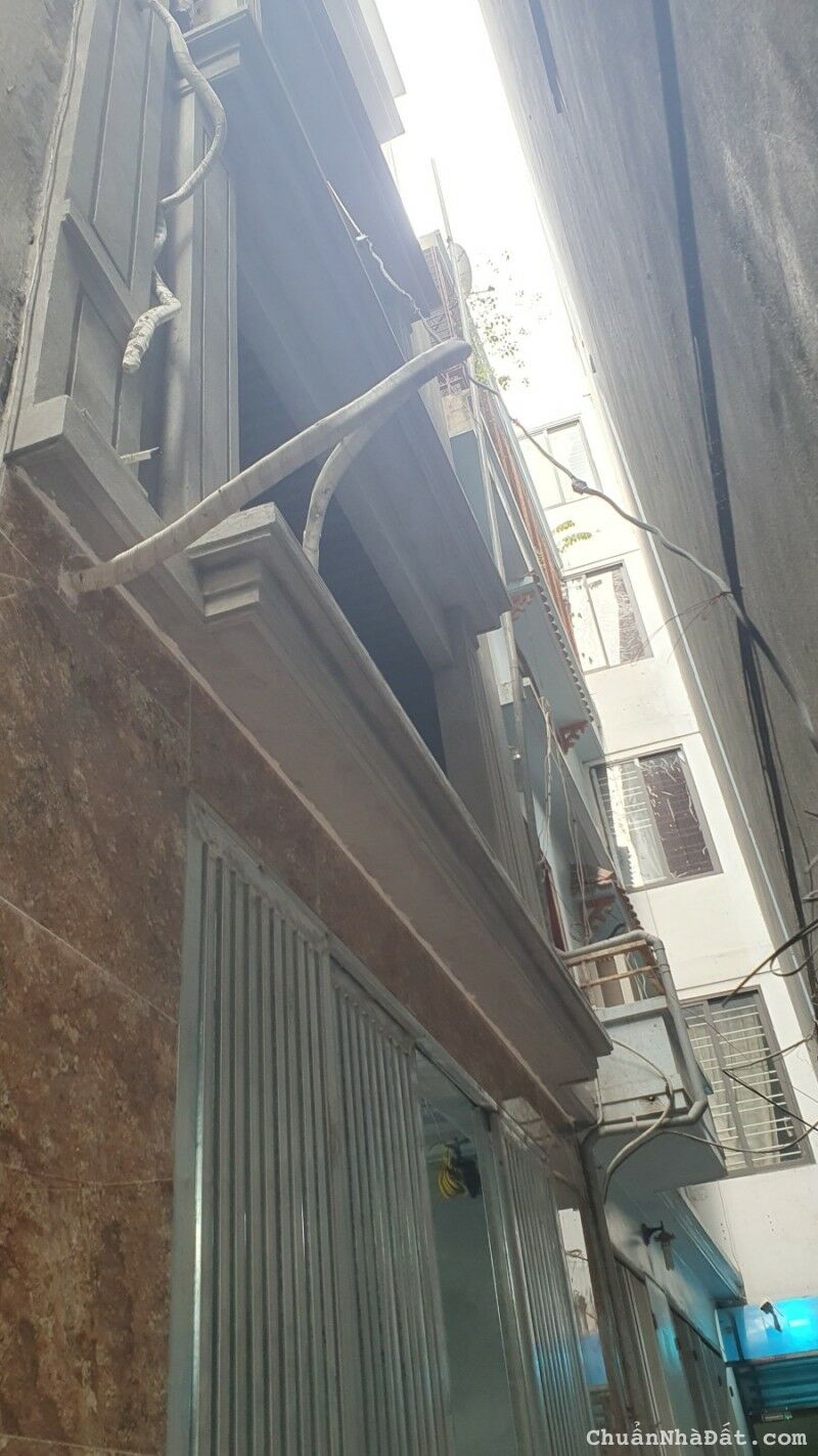 Bán nhà Trần Thái Tông, Cầu Giấy. 36/40m2; 5 tầng; MT 5m; giá 5 tỷ 6.