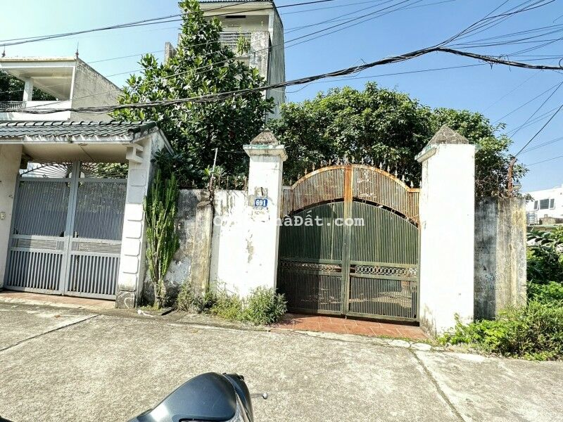 Bán Đất Phú Diễn, Bắc Từ Liêm. 251m2; MT 6m; Ô tô tránh; Nhỉnh 10 tỷ Bán Đất Phú Diễn, Bắc Từ Liêm. 251m2; MT 6m; Ô tô tránh; Nhỉnh 10 tỷ