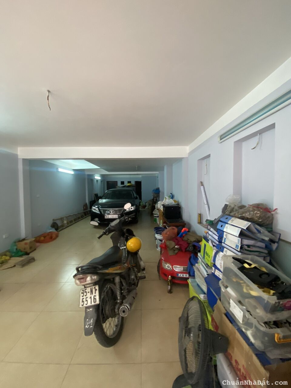 Cho thuê kho chứa hàng tại KĐT Văn Quán, Dt 100m, 5x20m, xe ô tô tải đỗ cửa, an ninh tuyệt đối, 10t